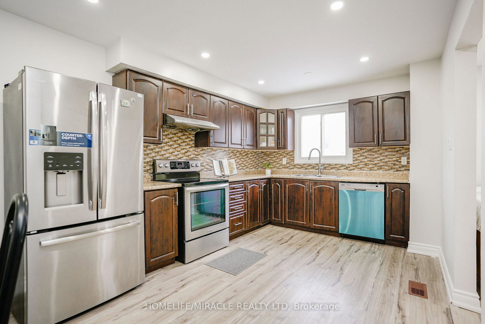 15-heatherside-court-brampton-ontario-w13282794
