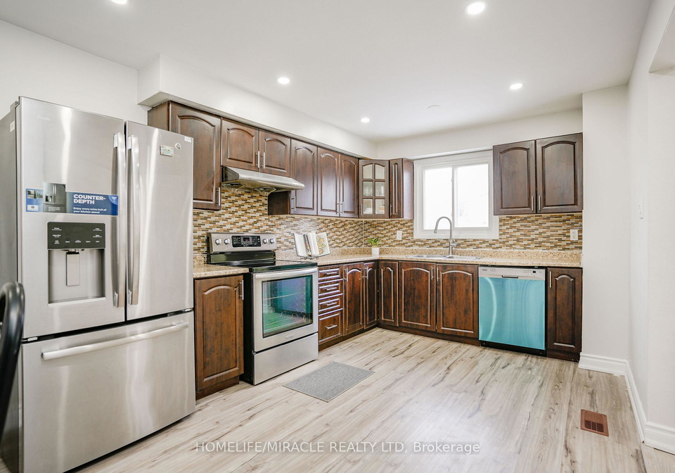 15-heatherside-court-brampton-ontario-w13282794