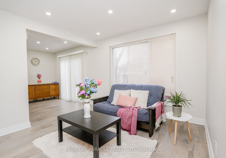 15-heatherside-court-brampton-ontario-w13282794