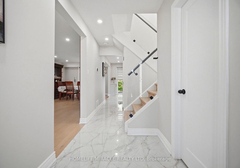 96-bonham-boulevard-mississauga-ontario-w13292254