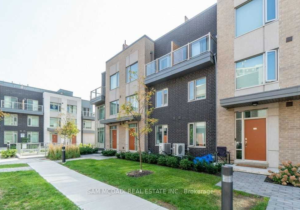 22-applewood-lane-etobicoke-ontario-w13303270