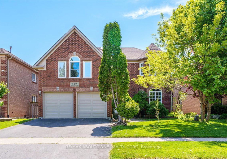 2055-blacksmith-lane-oakville-ontario-w13313876