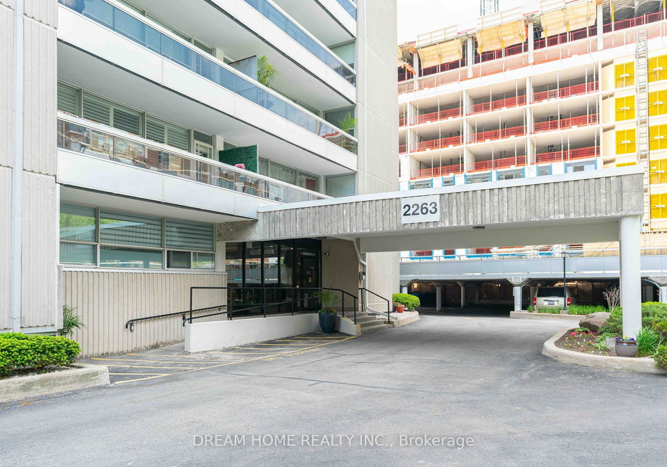 2263-marine-drive-oakville-ontario-w13341034
