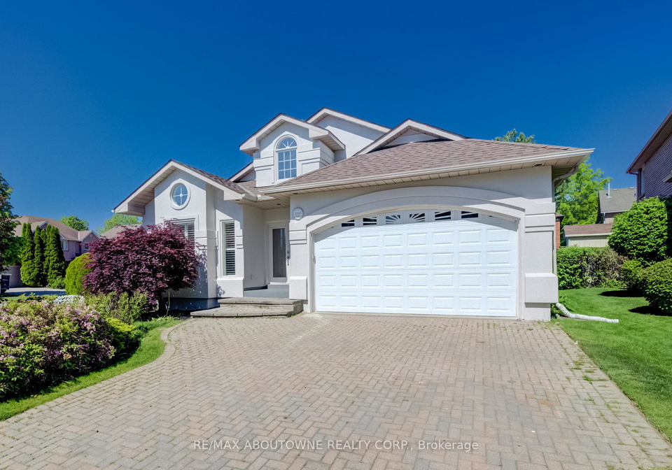 2163-langtry-drive-oakville-ontario-w13410196