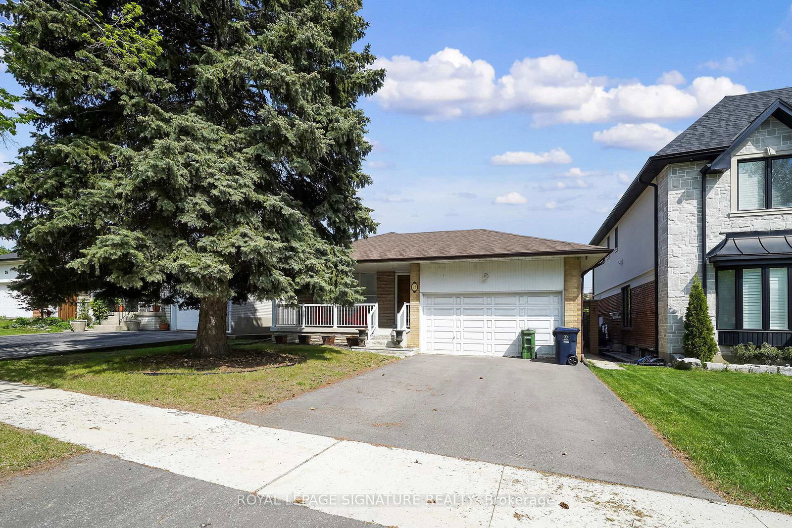 22-hamptonbrook-drive-etobicoke-ontario-w13410464