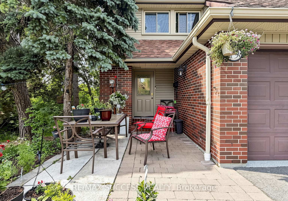 2617-windwood-drive-mississauga-ontario-w13410658