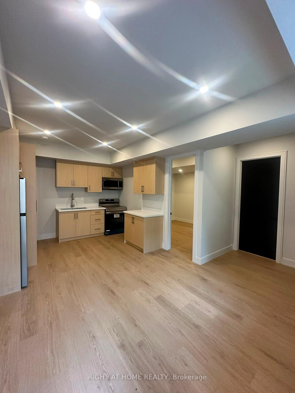855-tenth-street-mississauga-ontario-w13410668