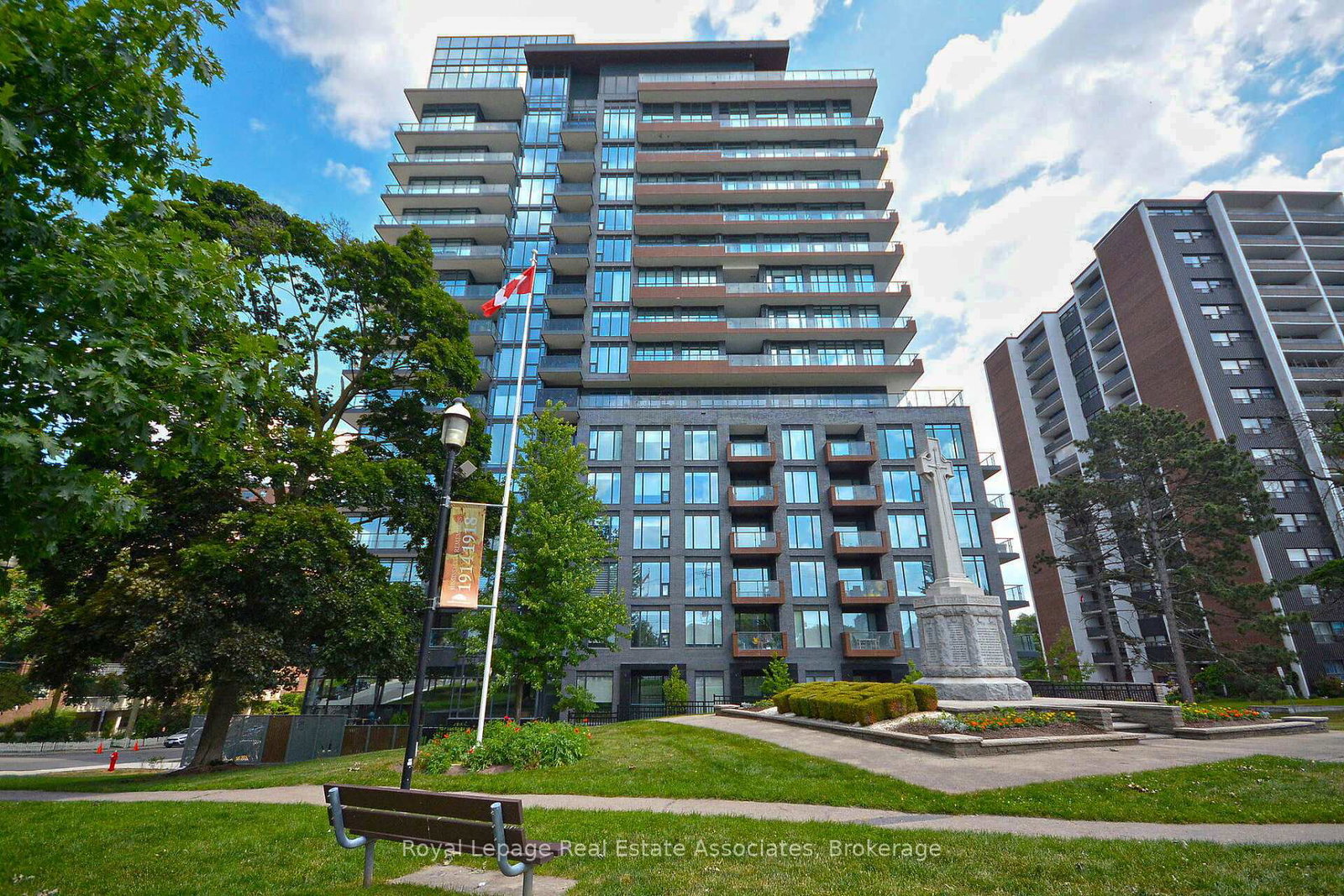 21-park-street-e-mississauga-ontario-w13410690