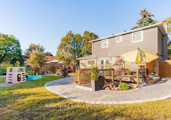 12-gondola-crescent-brampton-ontario-w13410792