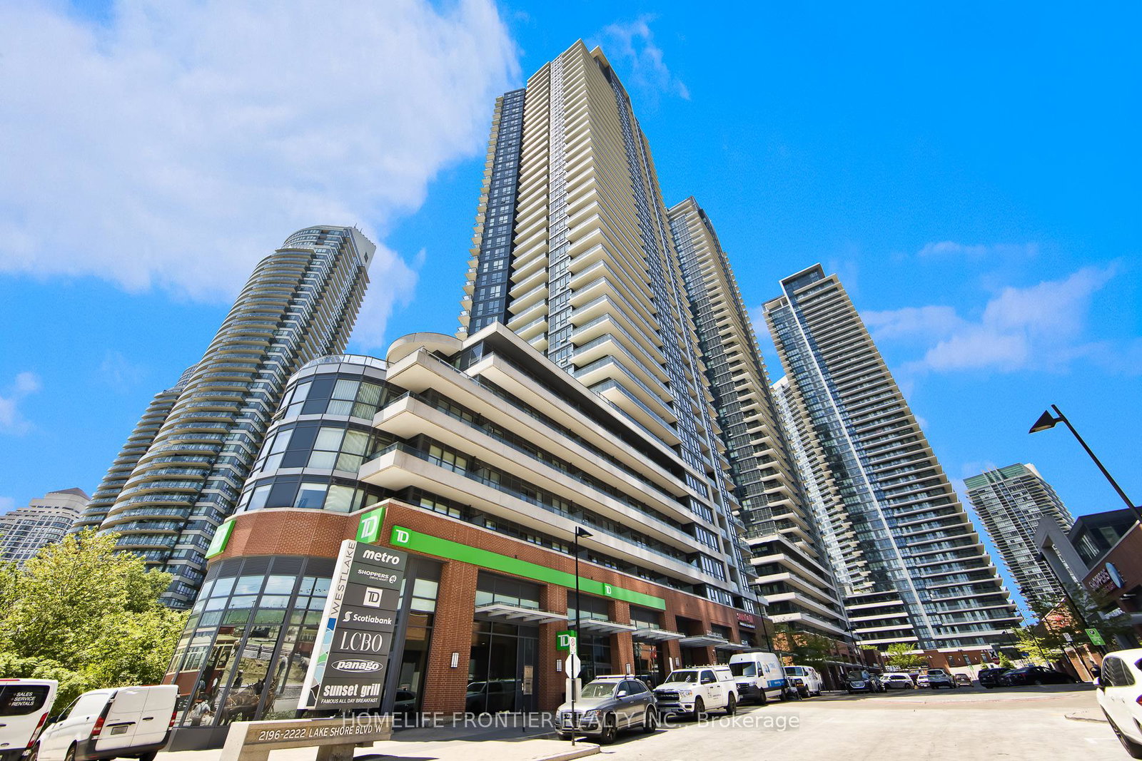2212-lakeshore-boulevard-w-etobicoke-ontario-w13410804