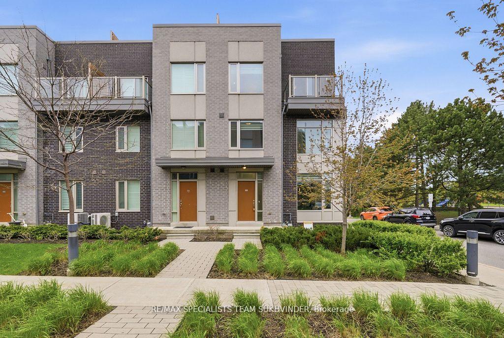 18-applewood-lane-etobicoke-ontario-w13410842
