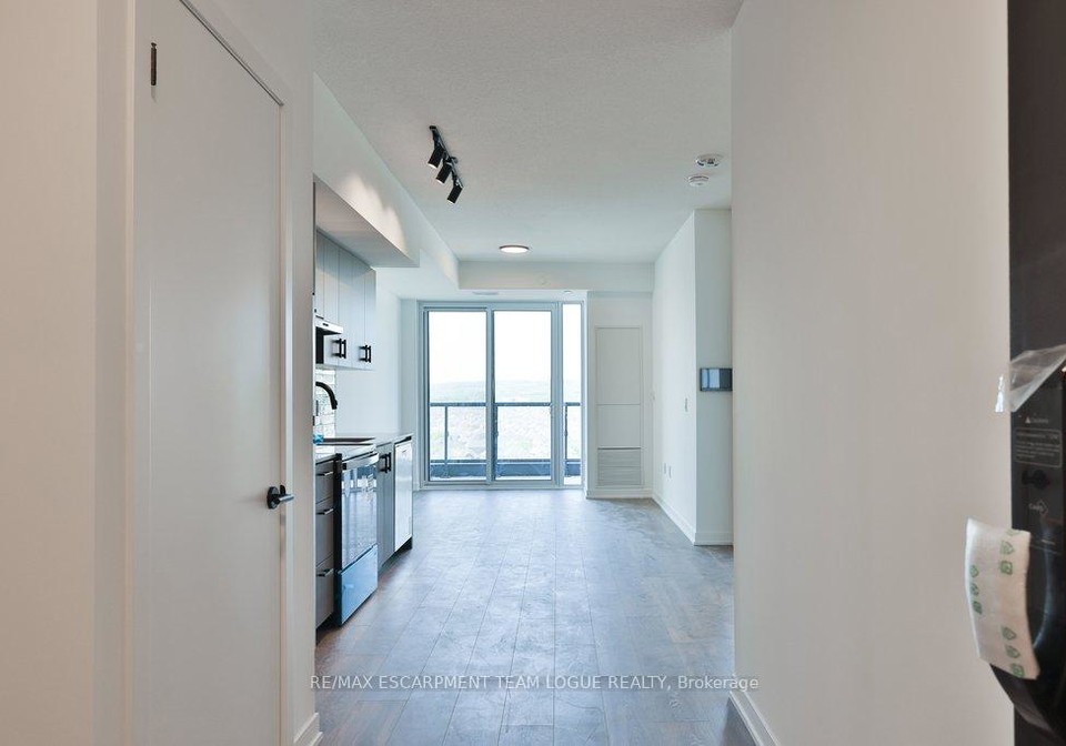 4878-powers-common-burlington-ontario-w13410888