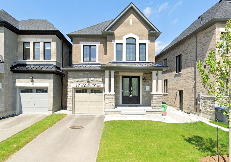 43-action-drive-brampton-ontario-w13411086