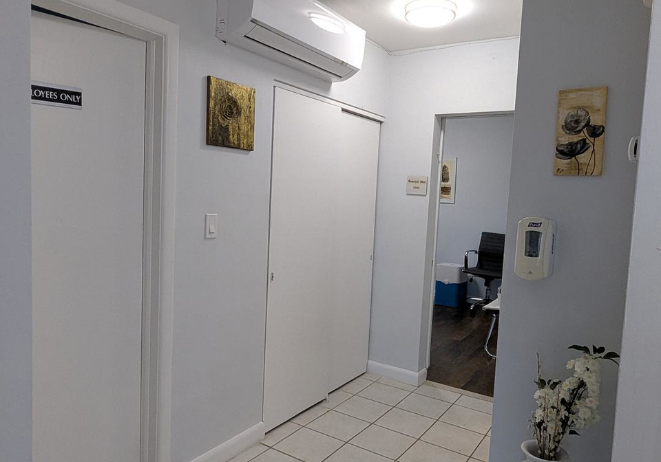 205-queen-street-s-mississauga-ontario-w13411138