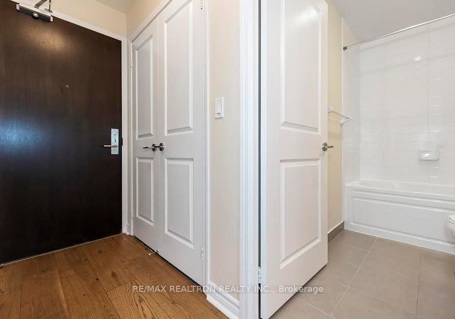 39-annie-craig-drive-etobicoke-ontario-w13411280