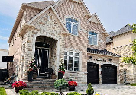 4-fanning-trail-brampton-ontario-w13411326