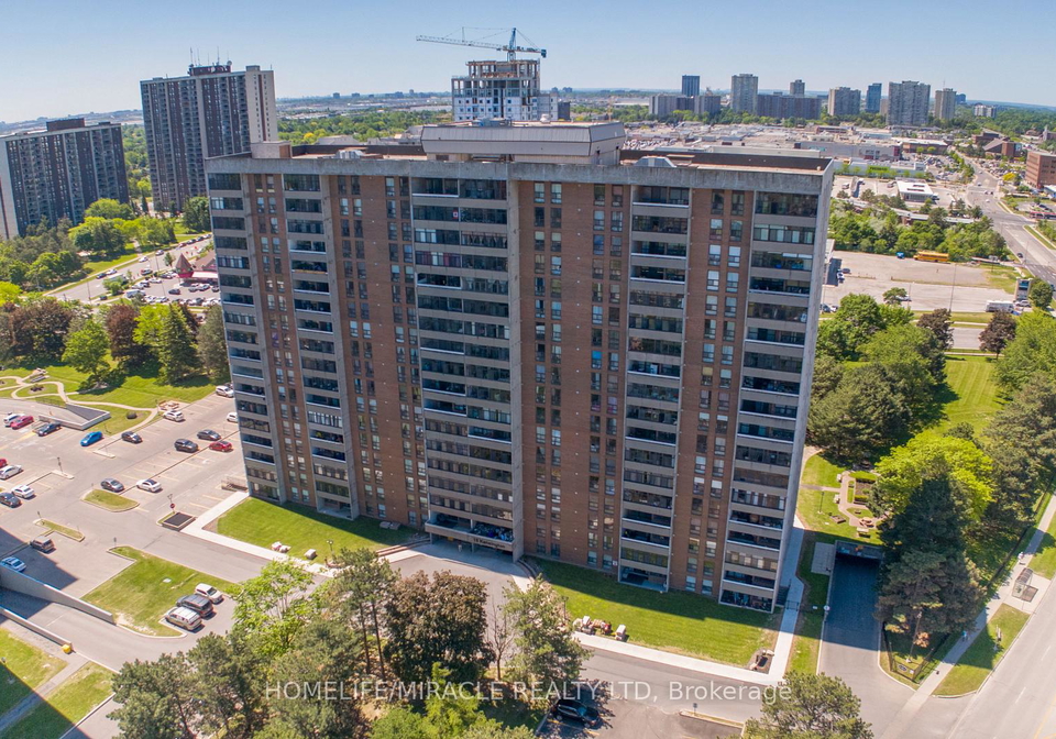 15-kensington-road-brampton-ontario-w13411348