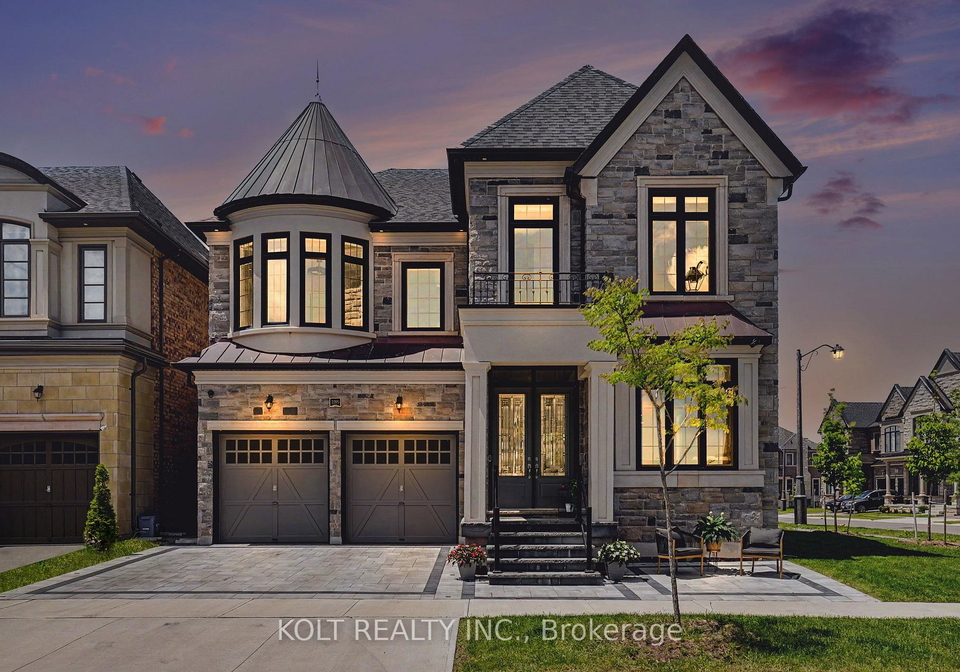 2293-charles-cornwall-avenue-oakville-ontario-w13411678
