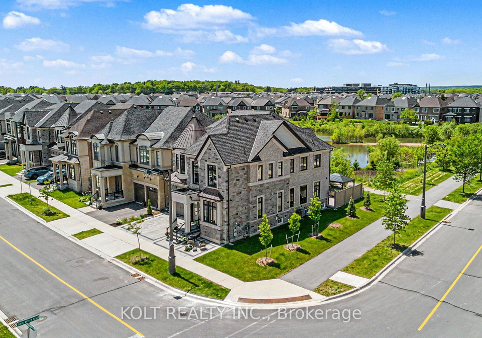 2293-charles-cornwall-avenue-oakville-ontario-w13411678