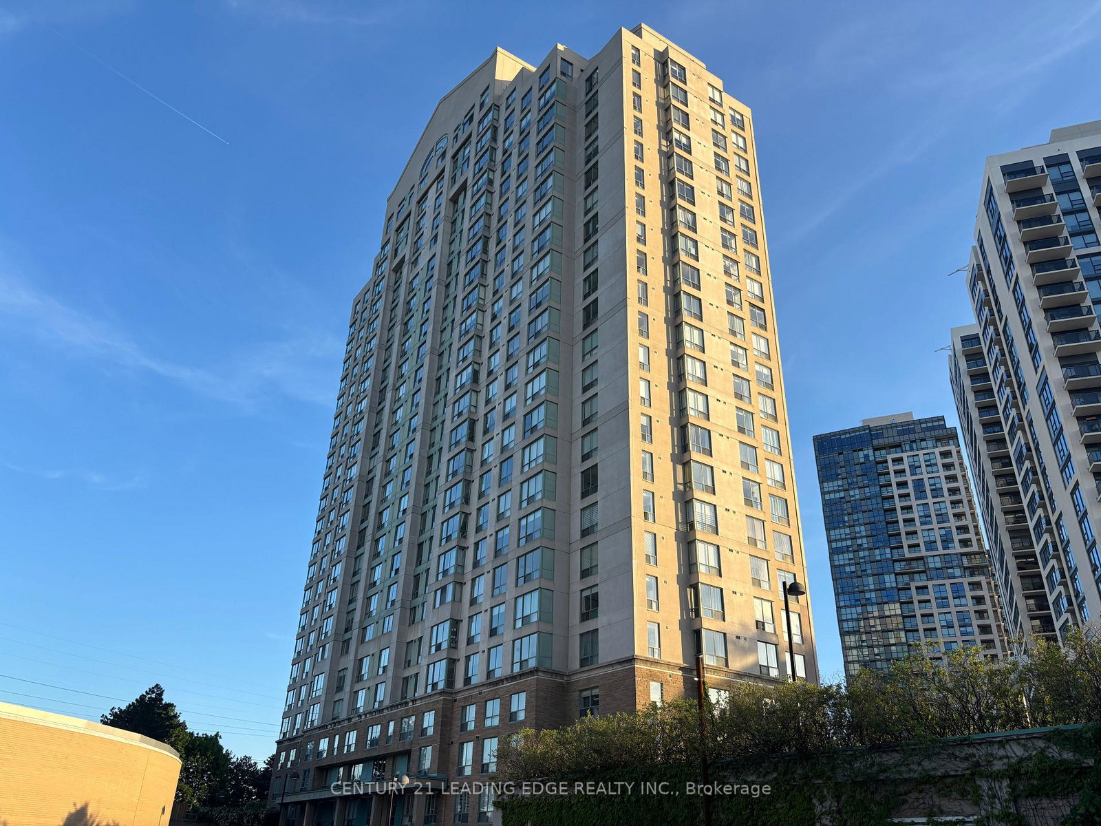 101-subway-crescent-etobicoke-ontario-w13411684