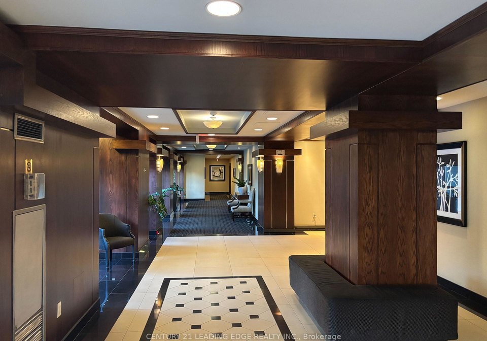 101-subway-crescent-etobicoke-ontario-w13411684