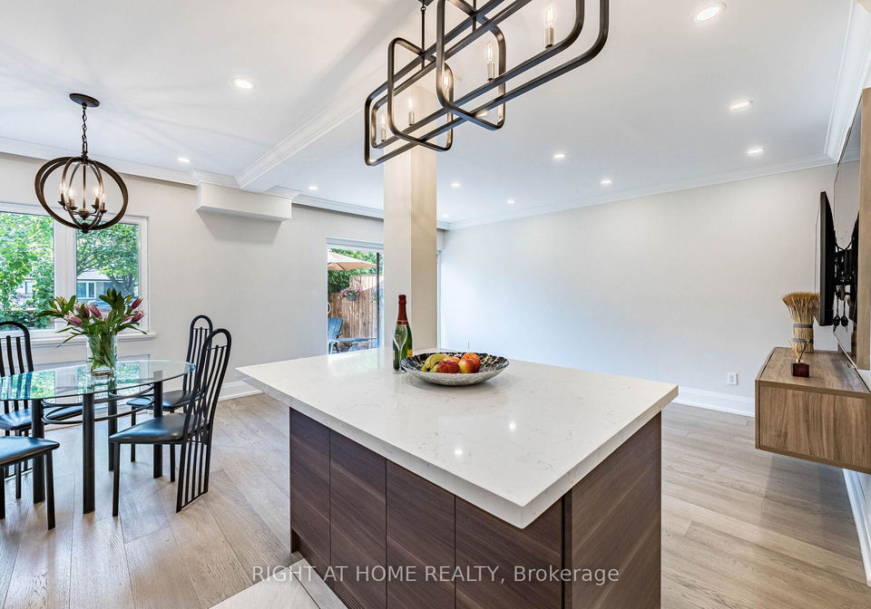 1200-gripsholm-road-mississauga-ontario-w13411692
