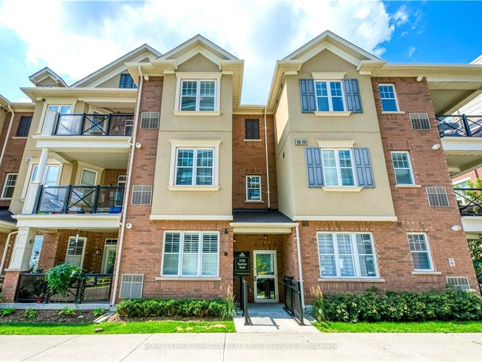 2338-taunton-road-oakville-ontario-w13411906