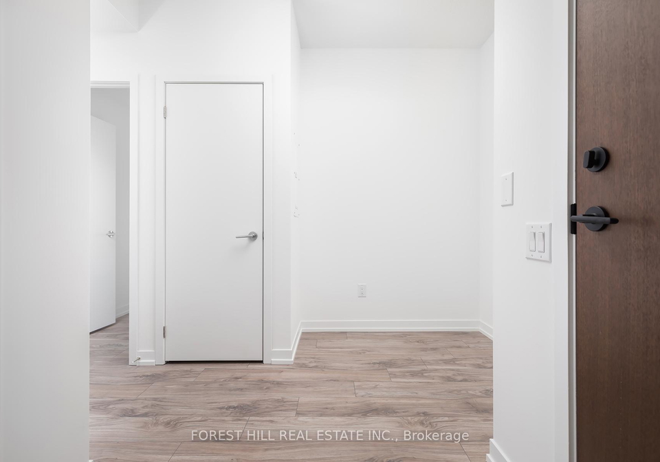 4065-confederation-parkway-mississauga-ontario-w13412000