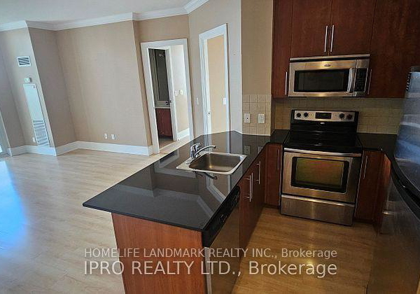 330-w-burnhamthorpe-road-w-mississauga-ontario-w13412042