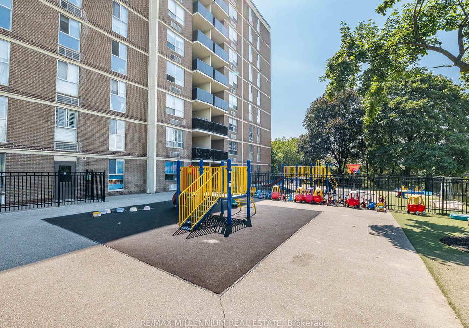 2825-islington-avenue-york-ontario-w13412488