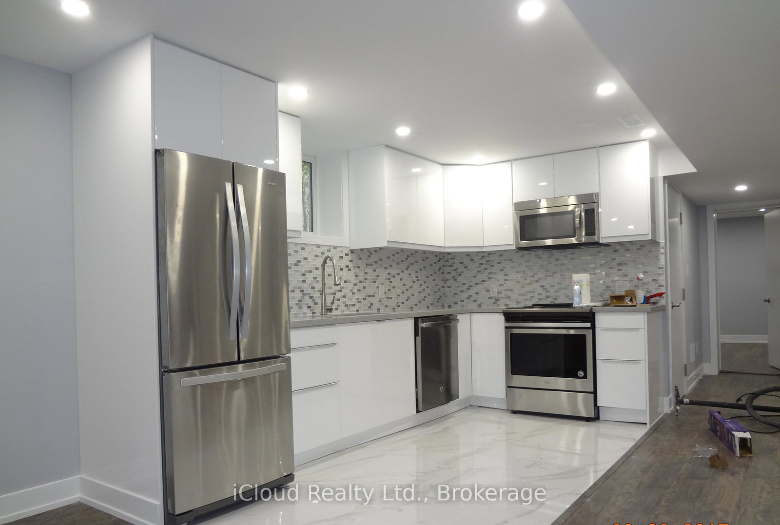 28-jill-crescent-e-etobicoke-ontario-w13412586