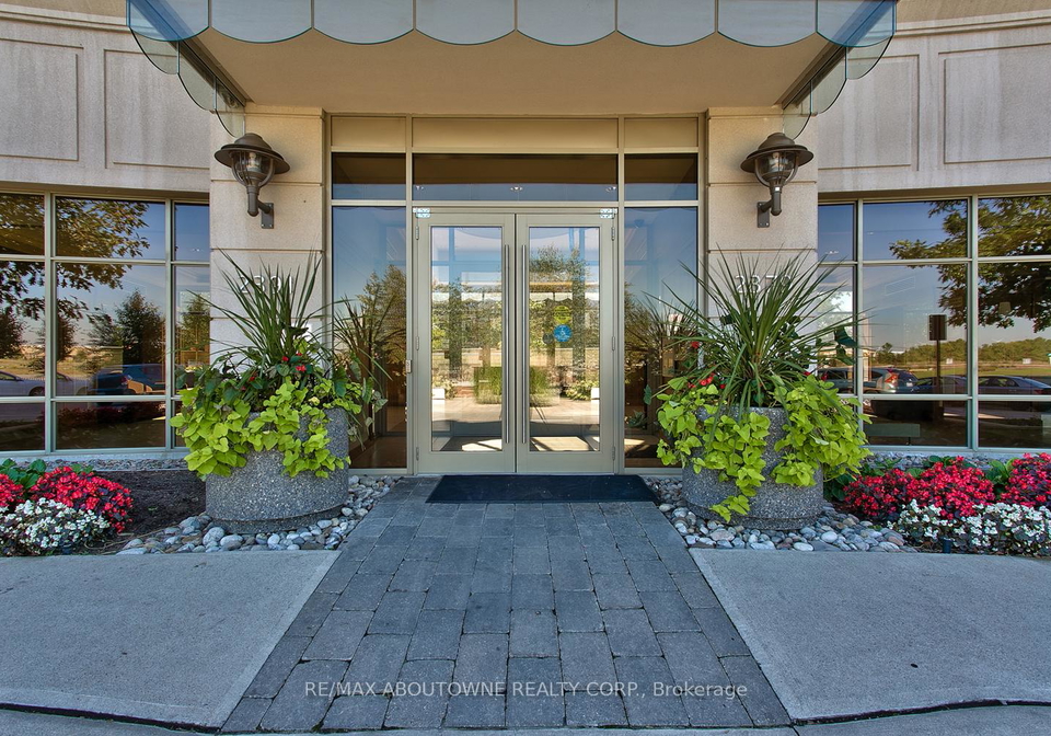2391-central-park-drive-oakville-ontario-w13412814