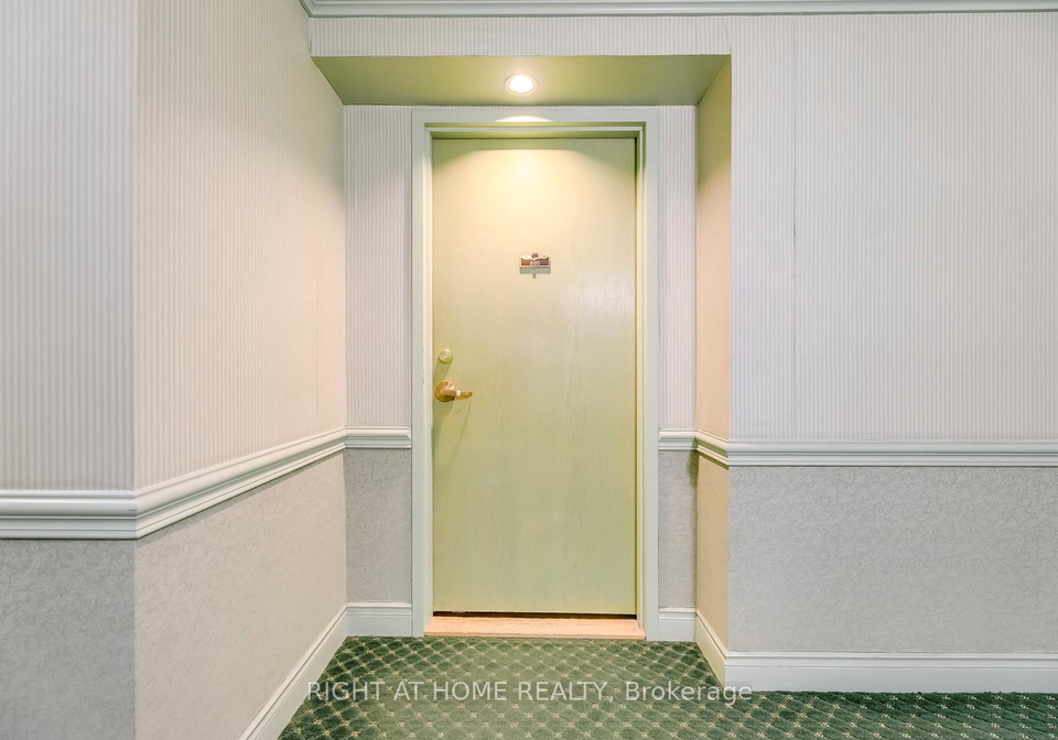10-dayspring-circle-brampton-ontario-w13412850
