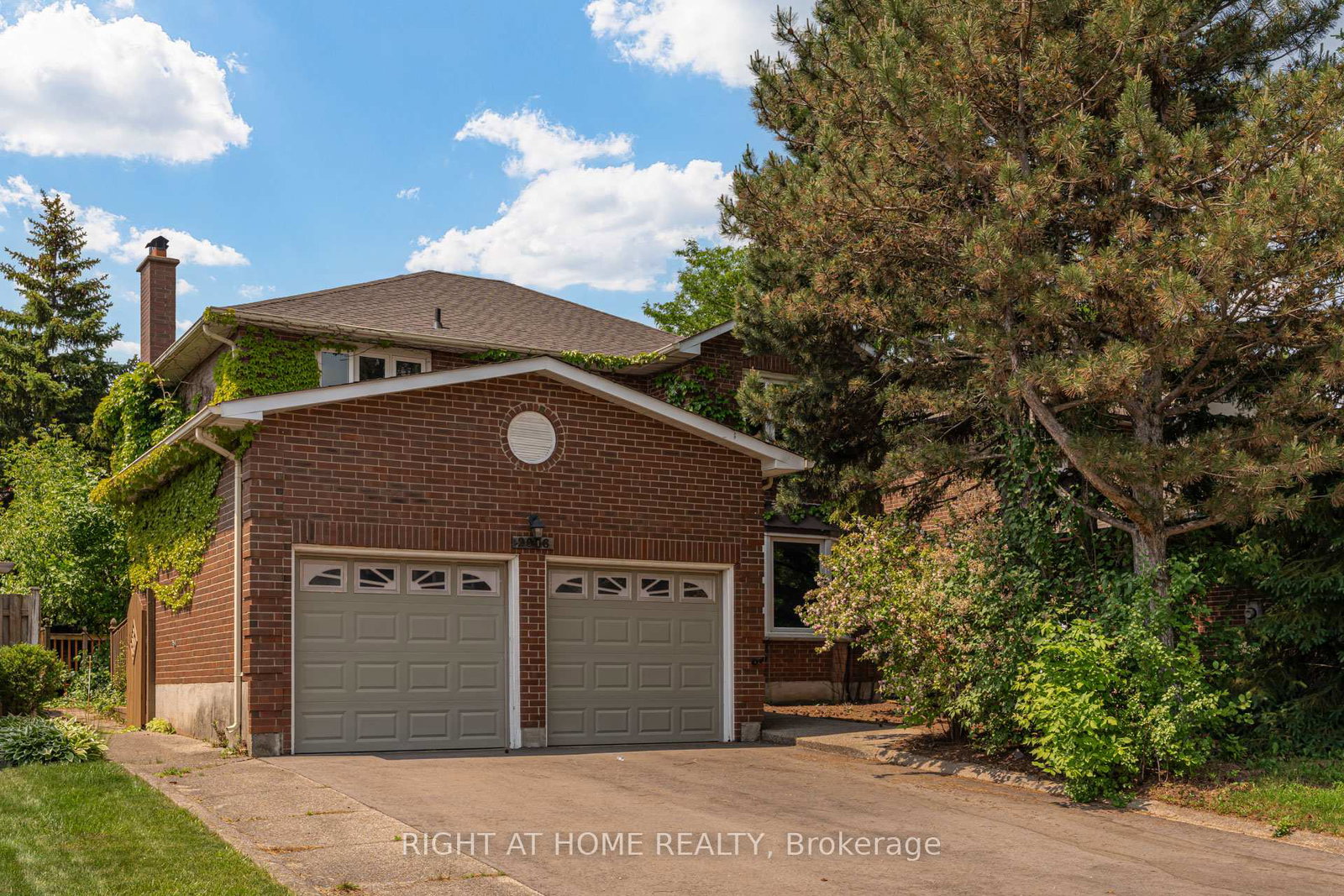 2056-madden-boulevard-oakville-ontario-w13412918