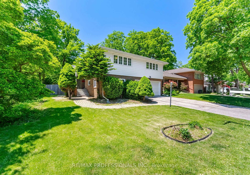 8-markland-drive-etobicoke-ontario-w13412988