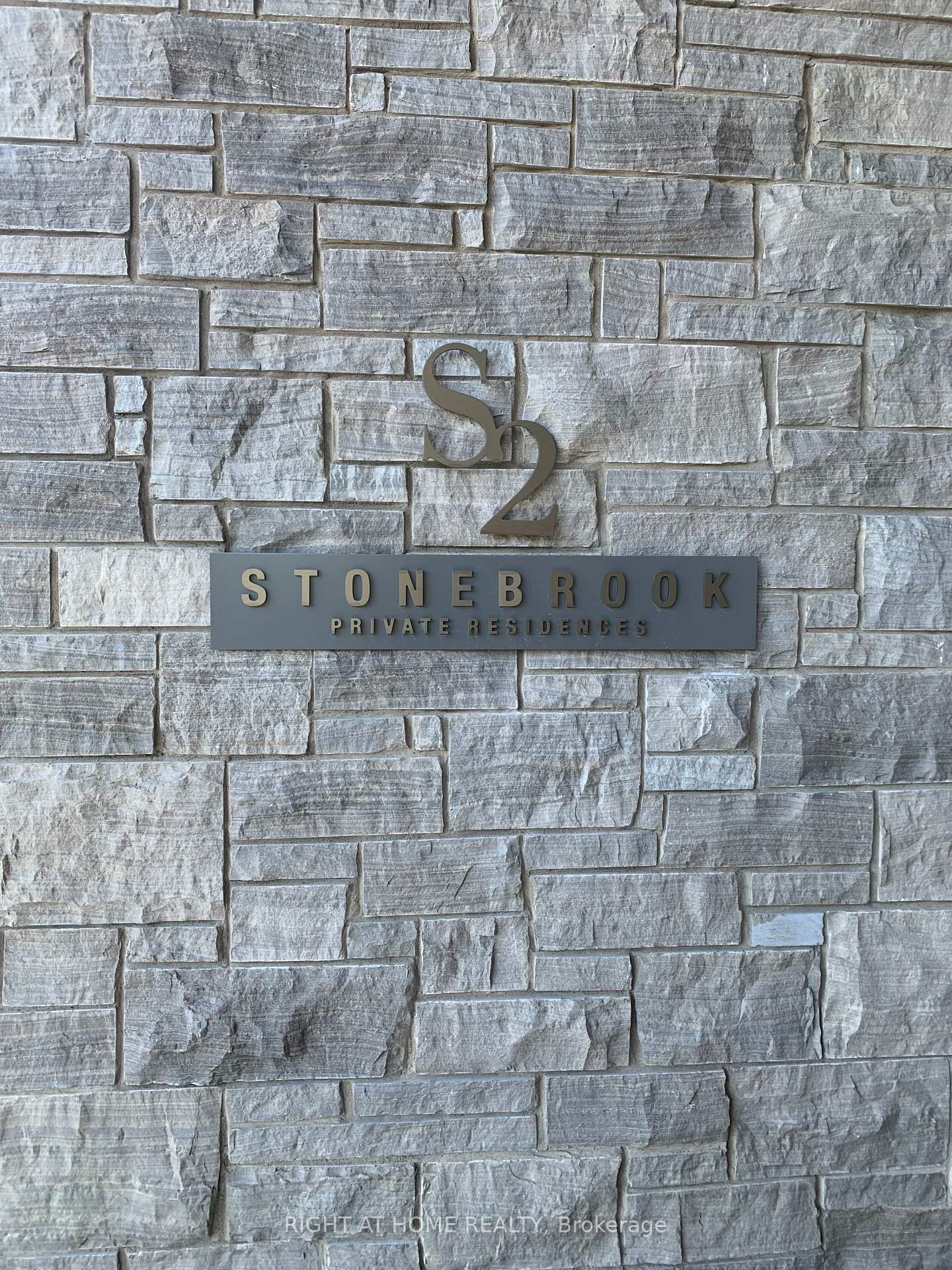 1035-southdown-road-mississauga-ontario-w13413096