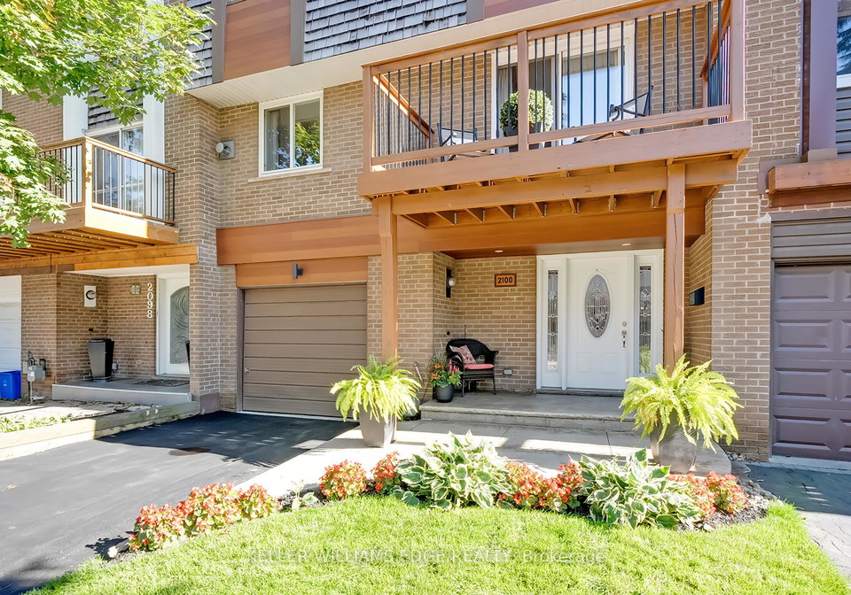 2100-worthington-drive-oakville-ontario-w13413124