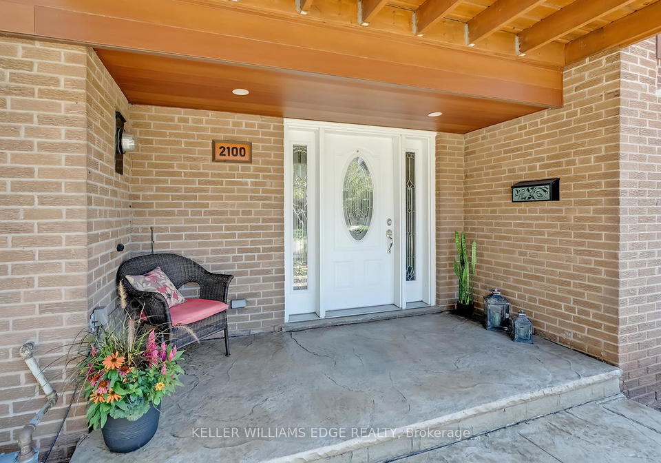 2100-worthington-drive-oakville-ontario-w13413124