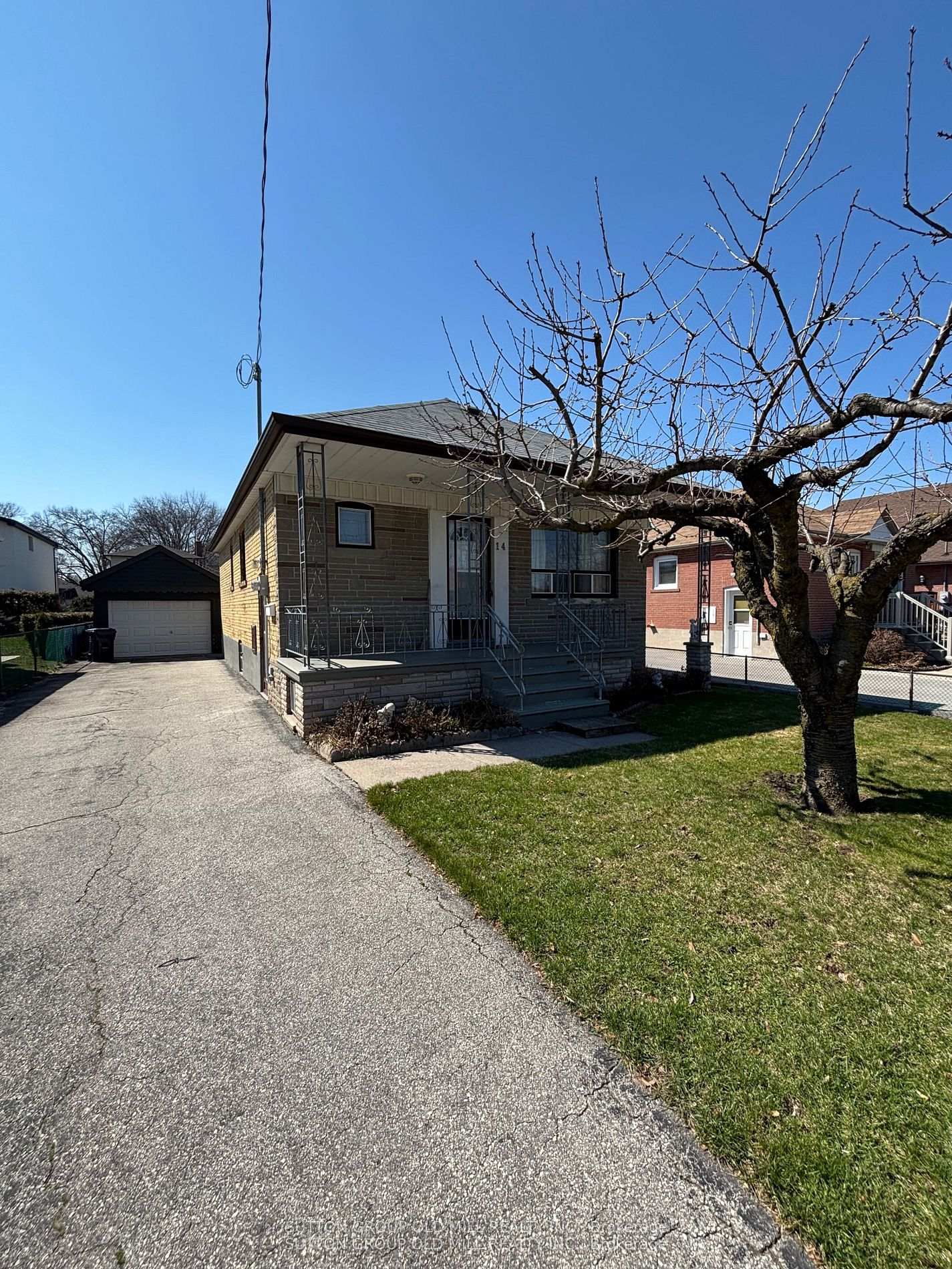 14-ashmore-avenue-etobicoke-ontario-w13413252