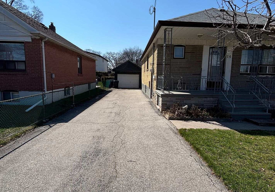 14-ashmore-avenue-etobicoke-ontario-w13413252