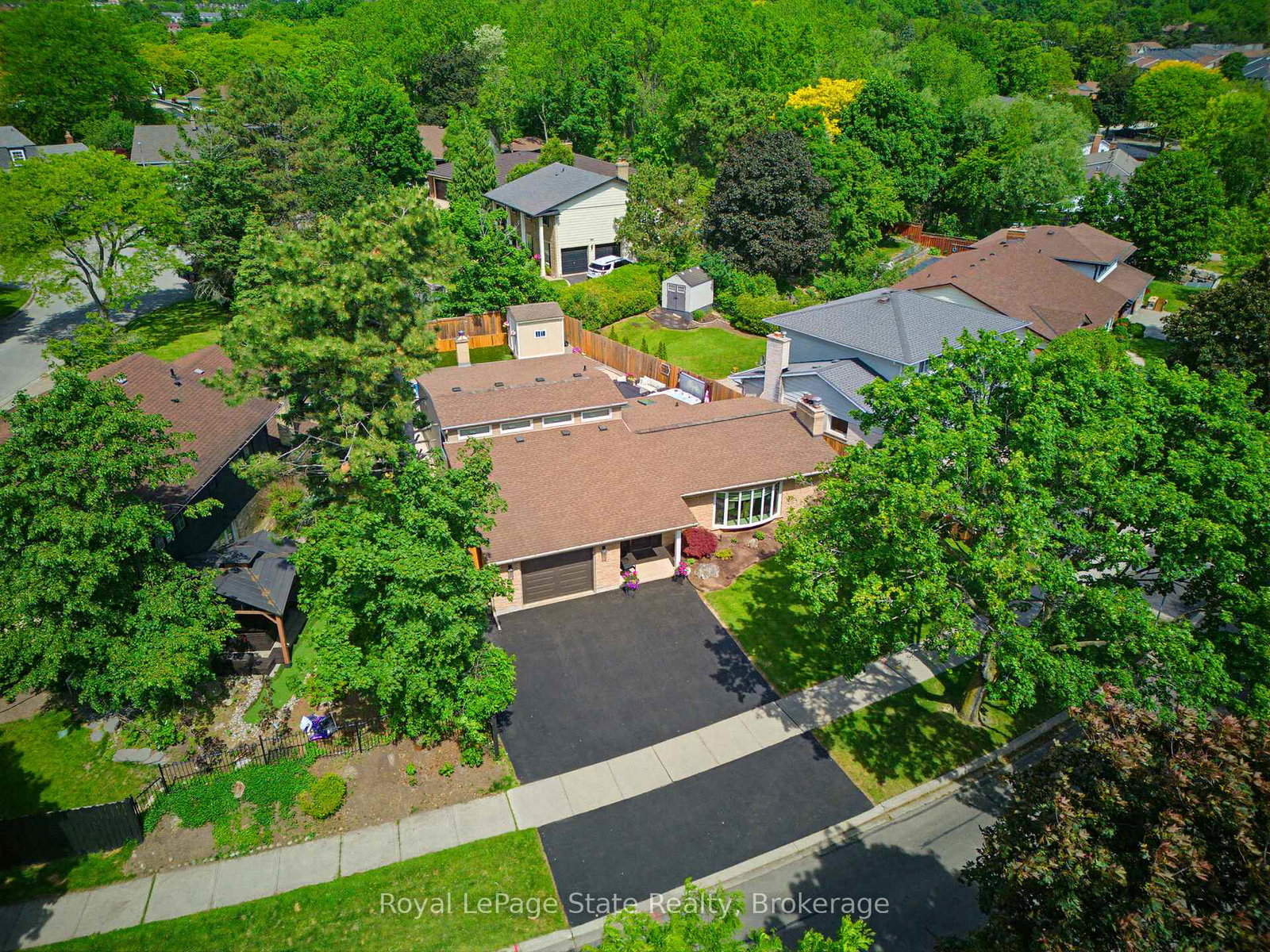 2063-cavendish-drive-burlington-ontario-w13413260
