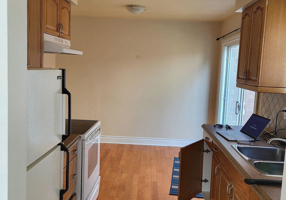 22-omega-square-s-brampton-ontario-w13413330