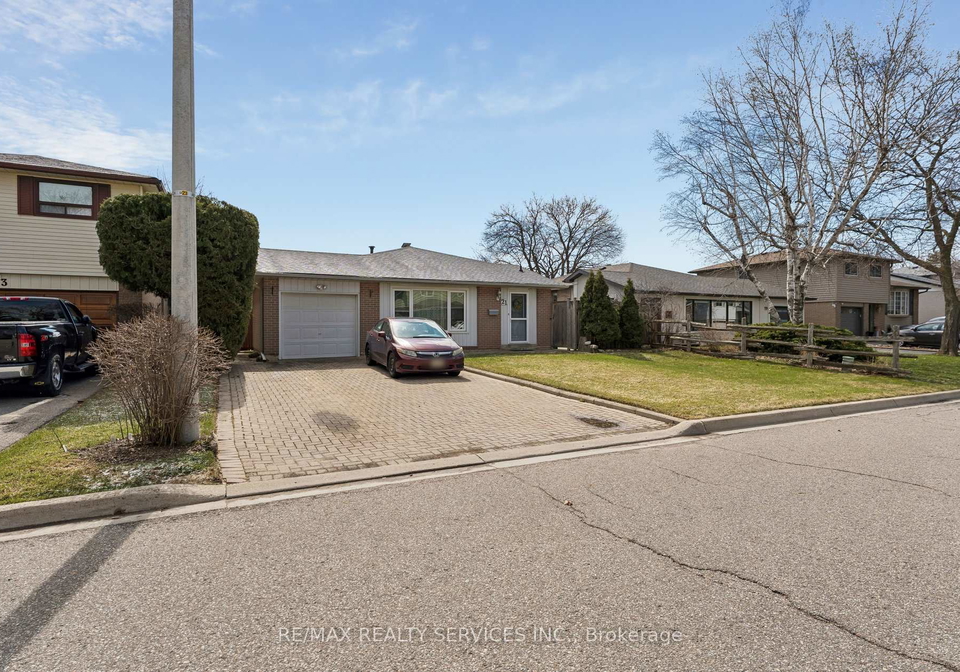 21-willis-drive-brampton-ontario-w13413416