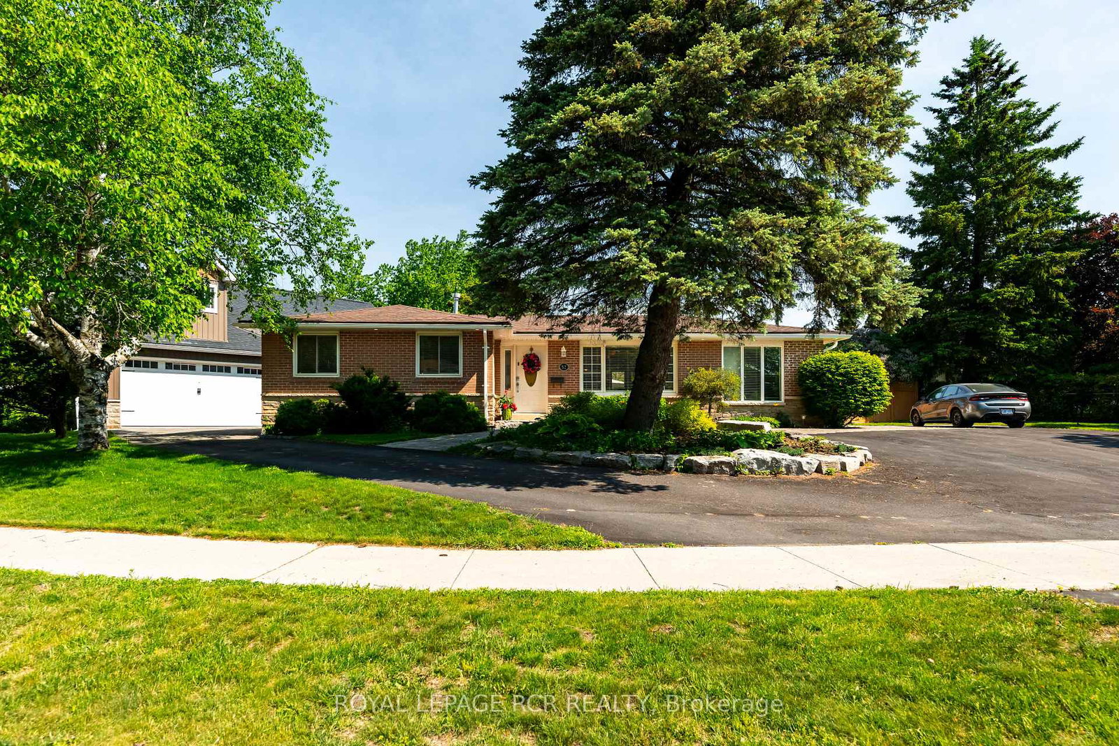 52-maple-crescent-orangeville-ontario-w13413550