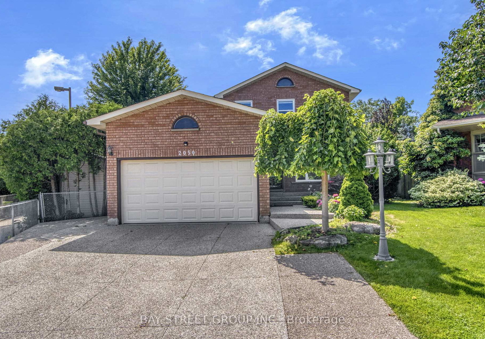 2050-teeside-court-mississauga-ontario-w13413826