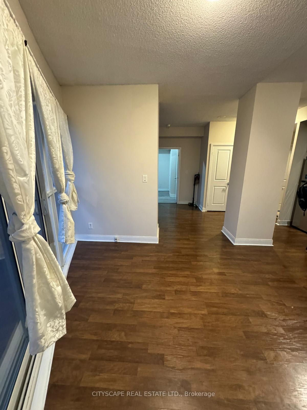 60-absolute-avenue-mississauga-ontario-w13414050