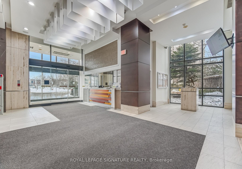 330-burnhamthorpe-road-w-mississauga-ontario-w13414196
