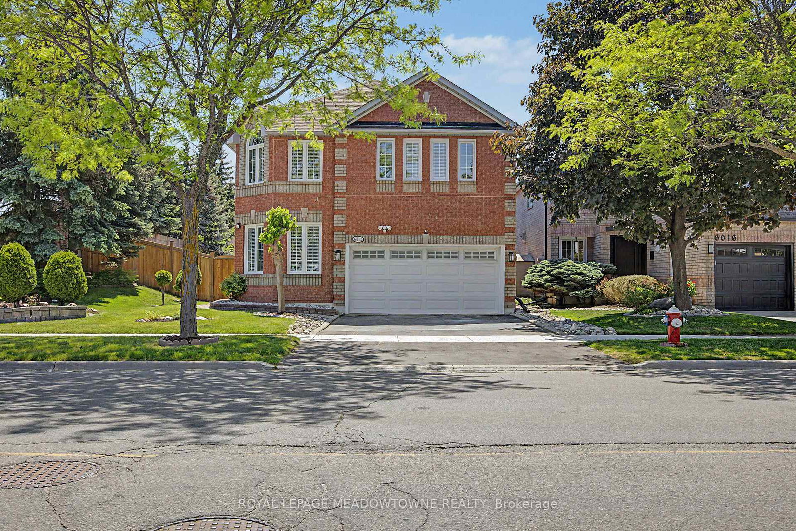 6012-maple-gate-circle-mississauga-ontario-w13414274