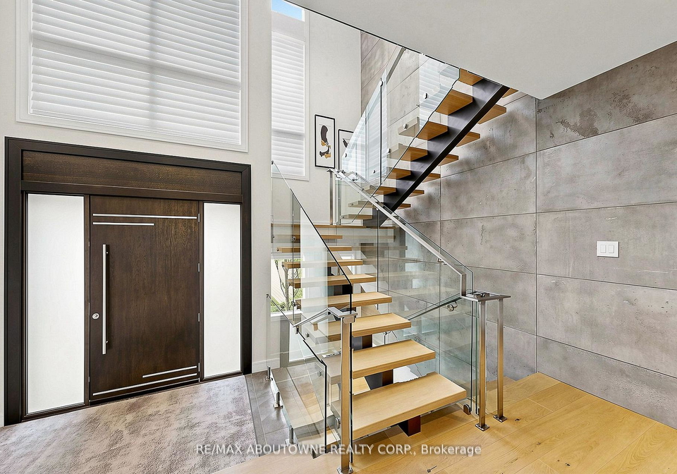 1364-acton-crescent-oakville-ontario-w13414758