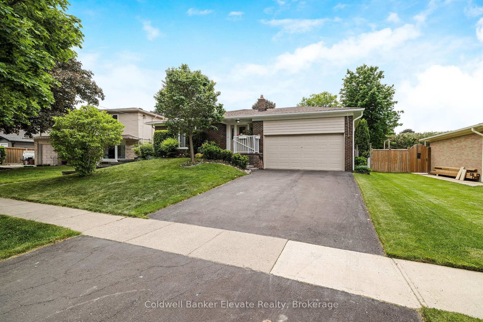 6-metcalfe-court-halton-hills-ontario-w13415166